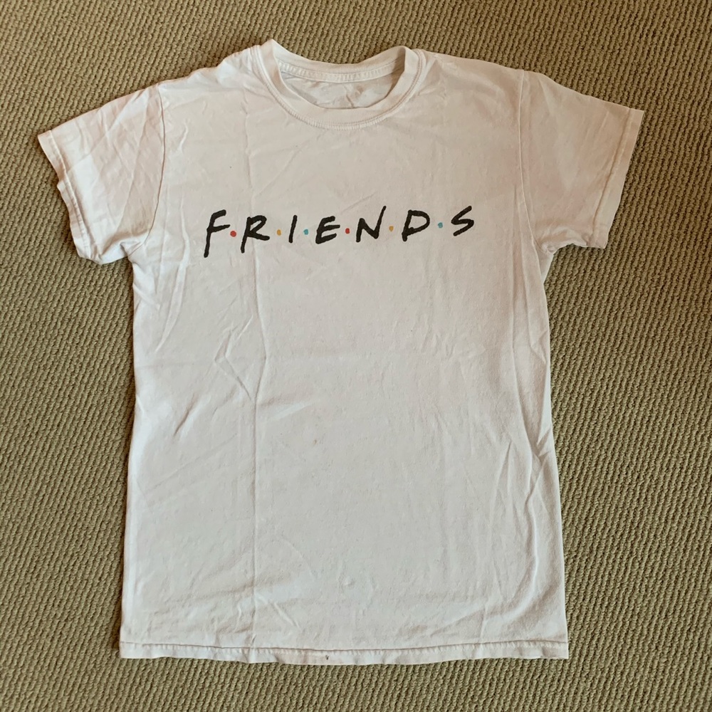 white “friends” t shirt
